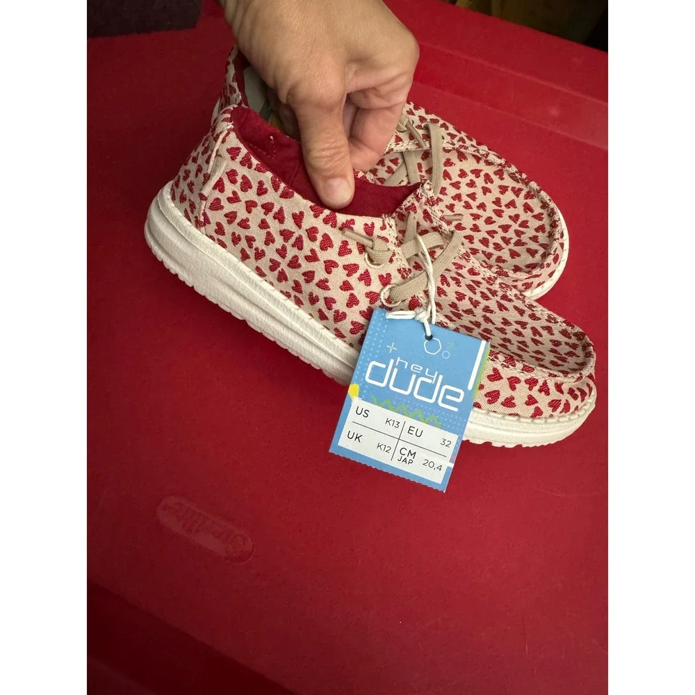 Hey Dude Wendy Youth Love, Tan Red Heart Canvas Slip On, Kids Size 13 40105-265
